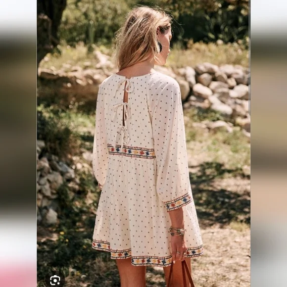 Sezane Grace Dress (34) - Picture 2 of 9